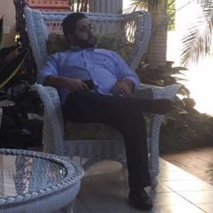 Meet your Posher, César